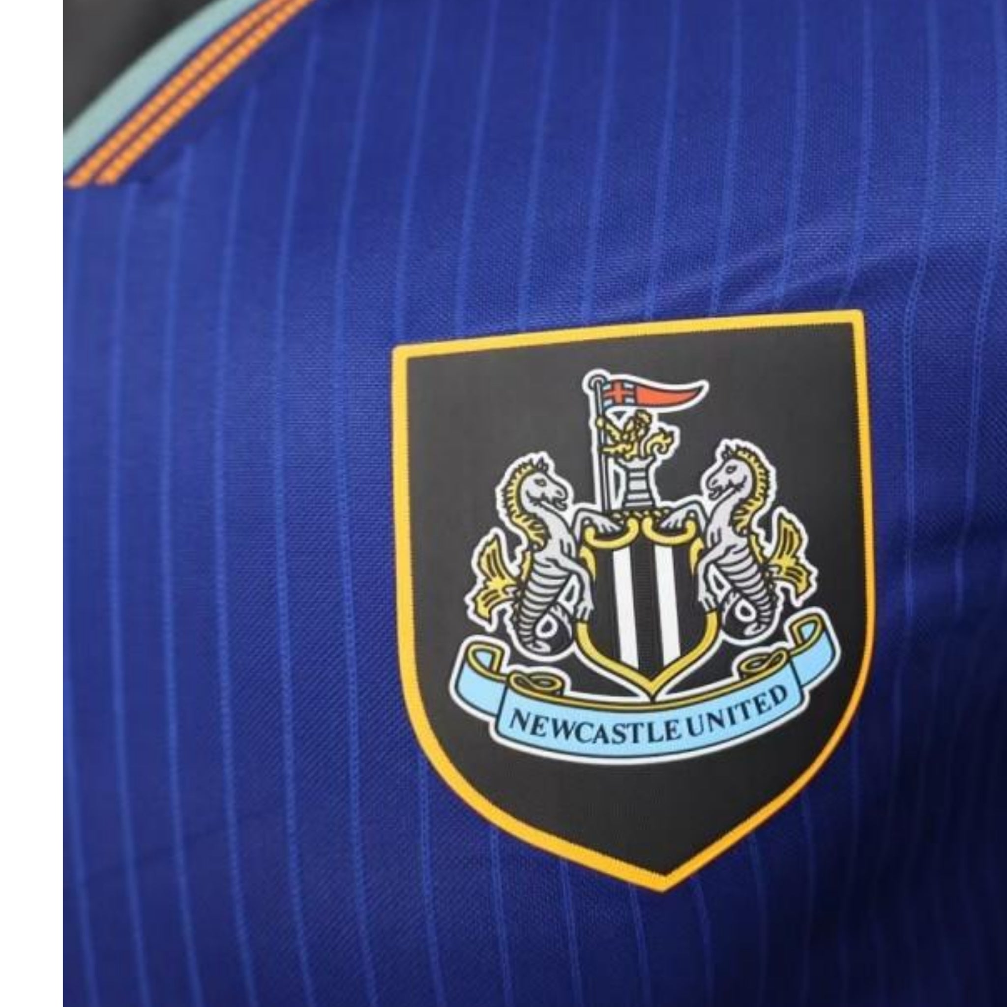 Newcastle United Terceiro 25/26 - Manga Comprida - Versão Jogador