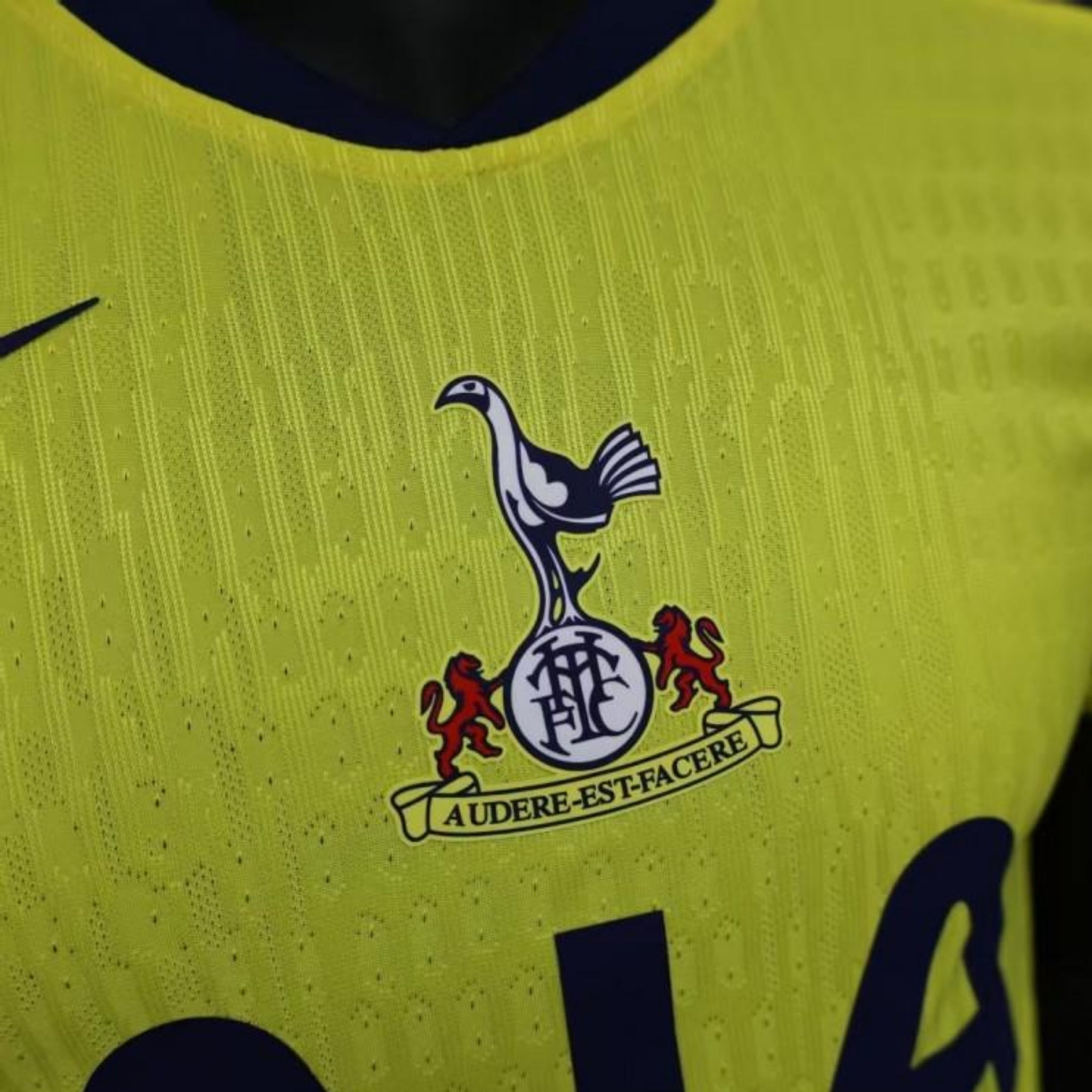Tottenham Hotspur F.C. Terceiro 25/26 - Versão Jogador